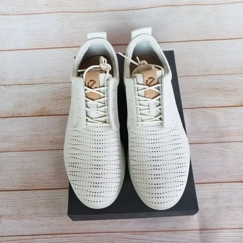 ECCO Women's Leather Aquet Perforated Tie Oxford Walking Comfortable Shoes White